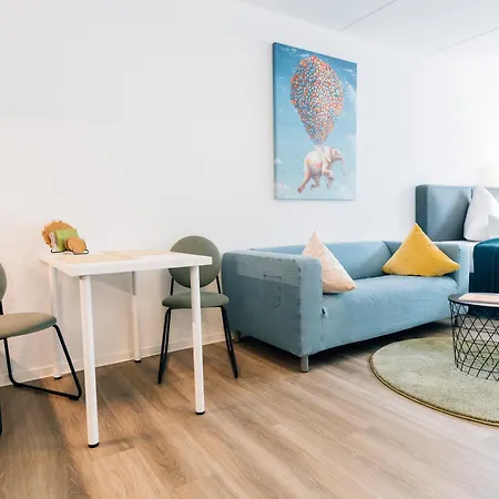 - Travel & Living - Apartament *