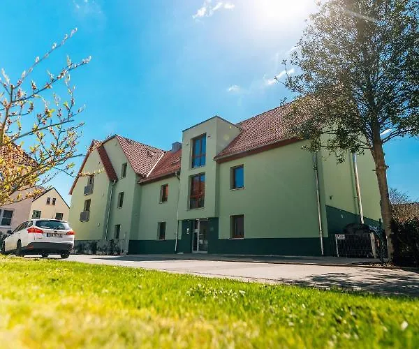 - Travel & Living - * Bielefeld