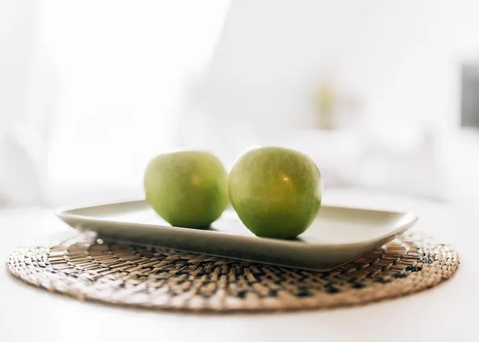 - Travel & Living - بيليفيلد